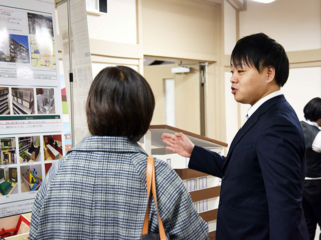 第30回 拓殖大学デザイン学科 情報・デザイン工学専攻の卒業修了展が開催されました01